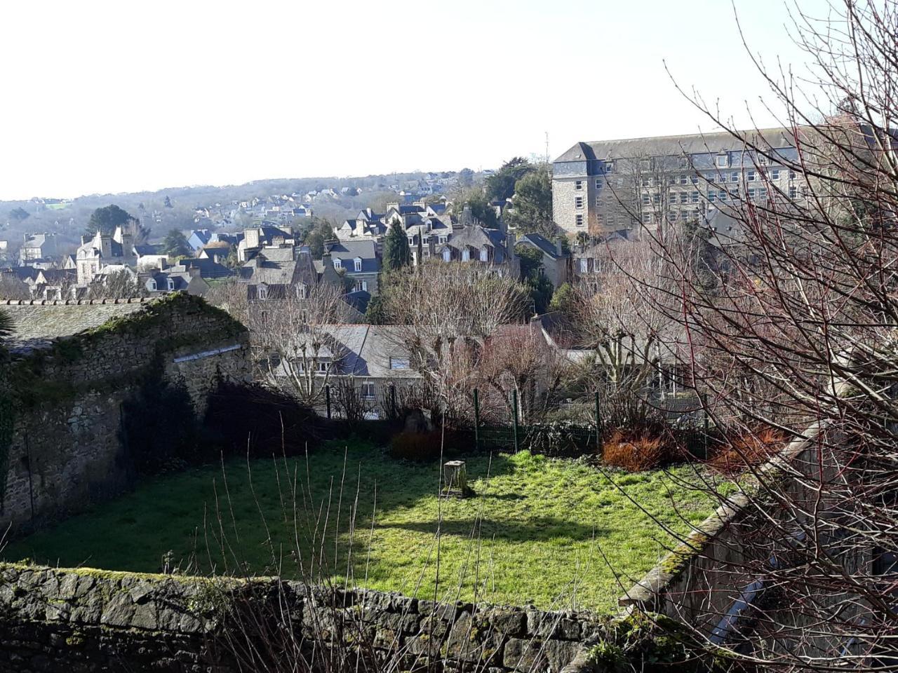 Val Cocherel - Hotel Le Challonge Dinan Luaran gambar