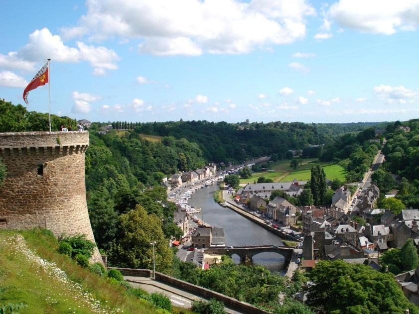 Val Cocherel - Hotel Le Challonge Dinan Luaran gambar